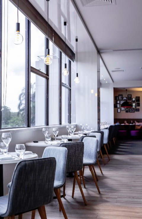 MRepublic Restaurant, Bar And Lounge - Surfers Paradise Gold Coast 5