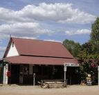 Daly Waters Historic Pub - Surfers Paradise Gold Coast