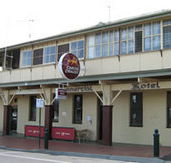 Commercial Hotel Alexandra - Surfers Paradise Gold Coast