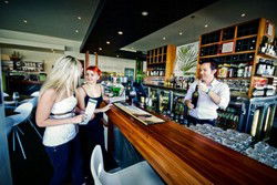 Henry Rous Tavern Hotel - Surfers Paradise Gold Coast 3