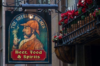 The Sherlock Holmes Inn - Surfers Paradise Gold Coast 0