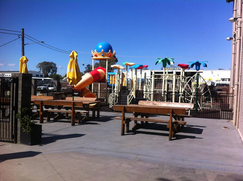 Railway Hotel - Surfers Paradise Gold Coast 2