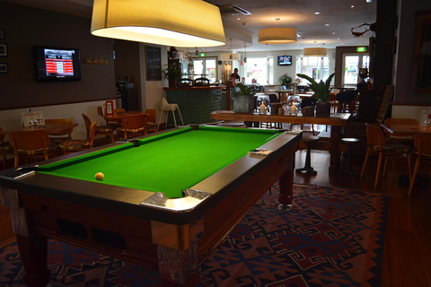 Royal Hotel Bowral - Surfers Paradise Gold Coast 5