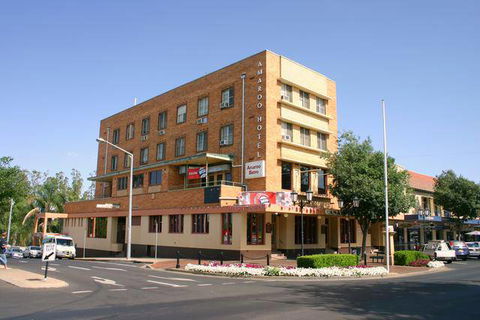 Amaroo Hotel - Surfers Paradise Gold Coast 1