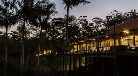 Pasfields Restaurant - Surfers Paradise Gold Coast 2