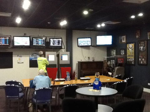 Tennant Creek Memorial Club - Surfers Paradise Gold Coast 4