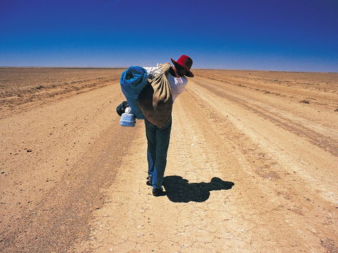 A Portrait Of Australia: Stories Through The Lens Of Australian Geographic - Surfers Paradise Gold Coast 0