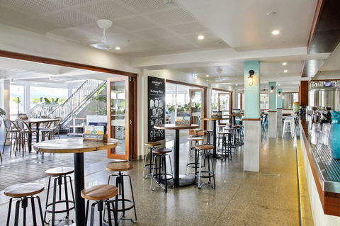 Hemingway's Brewery Port Douglas - Surfers Paradise Gold Coast 4