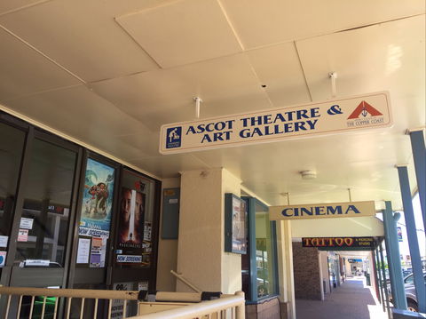 Christmas Gift Shop At The Ascot Community Exhibition  Art Gallery - Surfers Paradise Gold Coast 0