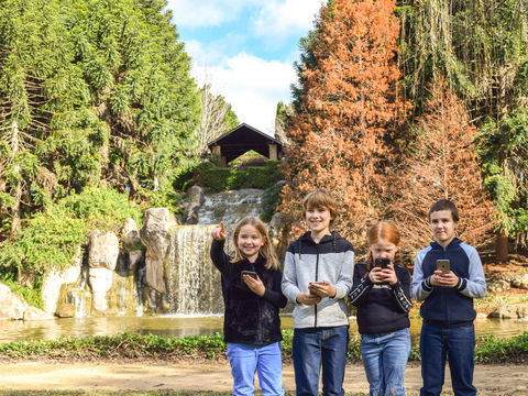 Hunter Valley Gardens Virtual Treasure Trail - Surfers Paradise Gold Coast 1