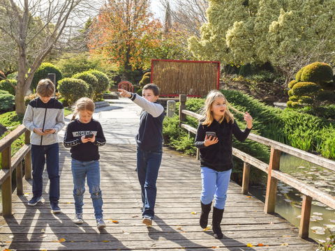 Hunter Valley Gardens Virtual Treasure Trail - Surfers Paradise Gold Coast 2