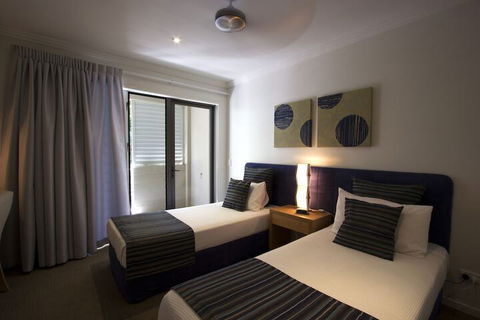Island Views - Surfers Paradise Gold Coast 6