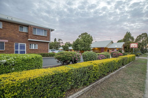 Emerald Maraboon Motor Inn - Surfers Paradise Gold Coast 1