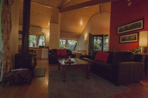 Cottages At Monreale - Surfers Paradise Gold Coast 6