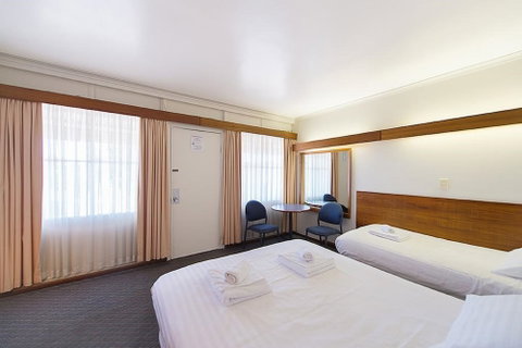 Blue Hills Motel - Surfers Paradise Gold Coast 3