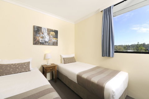 Lodestar Waterside Apartments - Surfers Paradise Gold Coast 6