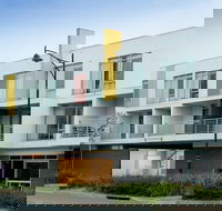 Mawson Lakes Hotel  Function Centre - Surfers Paradise Gold Coast