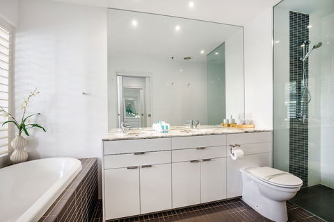Ultra Broadbeach - Surfers Paradise Gold Coast 4