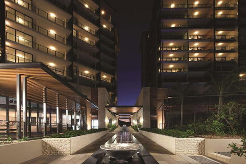 Oaks Redcliffe Mon Komo Suites - Surfers Paradise Gold Coast 1