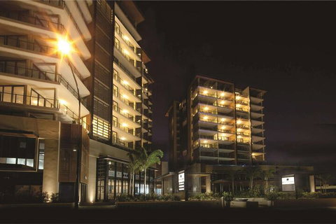 Oaks Redcliffe Mon Komo Suites - Surfers Paradise Gold Coast 2