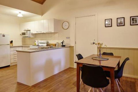 Alpine Valley Cottages - Surfers Paradise Gold Coast 3