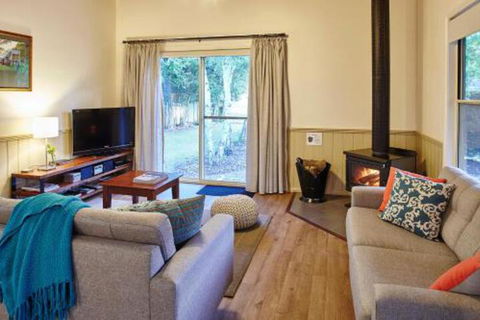 Alpine Valley Cottages - Surfers Paradise Gold Coast 6