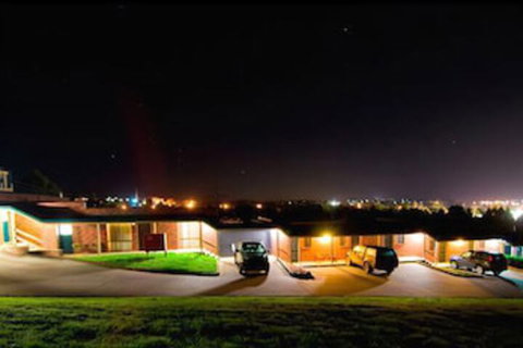 Warragul Views Motor Inn - Surfers Paradise Gold Coast 0