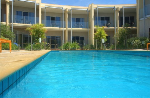 The Rye Hotel - One Four Nelson - Surfers Paradise Gold Coast 1