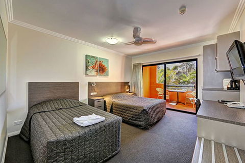 Kacys Bargara Beach Motel - Surfers Paradise Gold Coast 5
