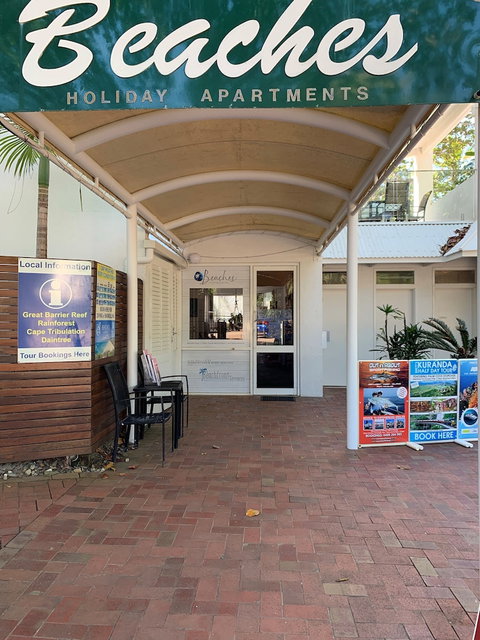 Beaches Port Douglas - Surfers Paradise Gold Coast 4