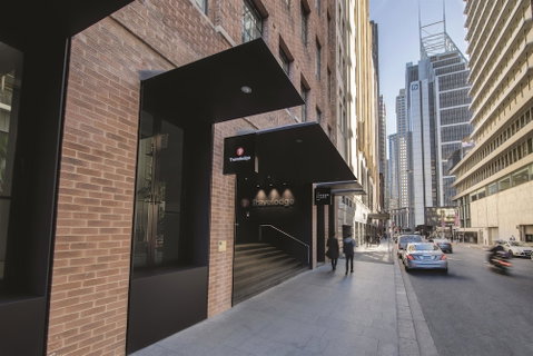 Travelodge Hotel Sydney Martin Place - Surfers Paradise Gold Coast 3