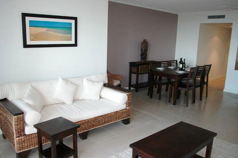 At Blue Horizon Resort Apartments - Surfers Paradise Gold Coast 6
