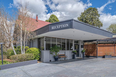 Cotswold Gardens - Surfers Paradise Gold Coast 0