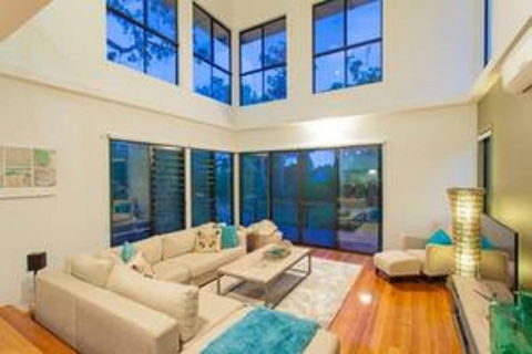 Beach Road Holiday Homes - Surfers Paradise Gold Coast 5