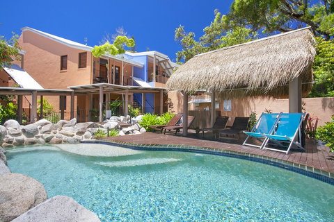 L'Auberge Noosa - Surfers Paradise Gold Coast 1