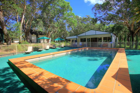The Retreat Port Stephens - Surfers Paradise Gold Coast 6