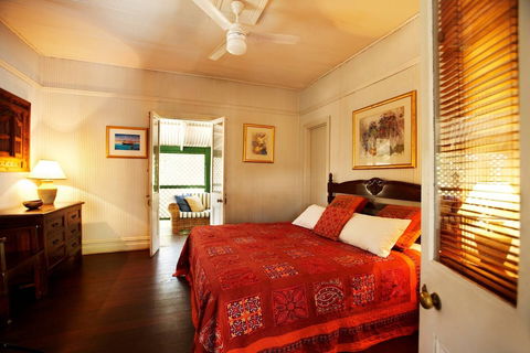 Pinctada McAlpine House - Surfers Paradise Gold Coast 6
