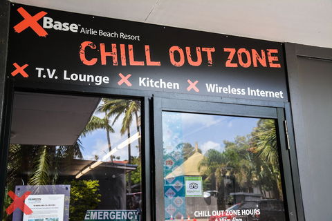 Base Airlie Beach Resort - Surfers Paradise Gold Coast 1