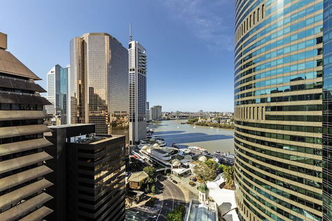 Oaks Brisbane On Felix Suites - Surfers Paradise Gold Coast 6