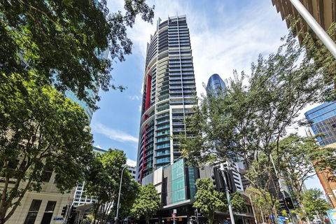 Oaks Brisbane On Felix Suites - Surfers Paradise Gold Coast 5