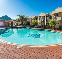 Country Comfort Perth - Surfers Paradise Gold Coast