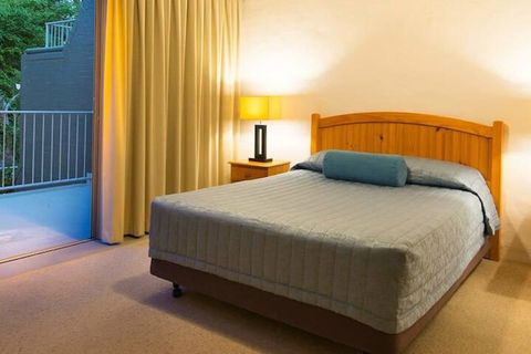 Palm Court Noosa - Surfers Paradise Gold Coast 6