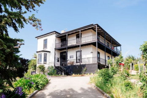 The Dragonfly Inn - Surfers Paradise Gold Coast 0