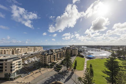 Oaks Glenelg Liberty Suites - Surfers Paradise Gold Coast 7