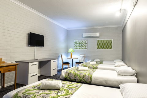 Country Motel Ipswich - Surfers Paradise Gold Coast 6