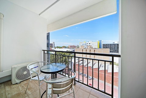 All Suites Perth - Surfers Paradise Gold Coast 6