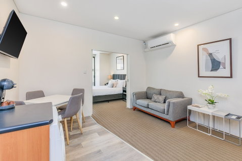 All Suites Perth - Surfers Paradise Gold Coast 2
