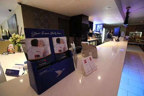 Ibis Newcastle - Surfers Paradise Gold Coast 3