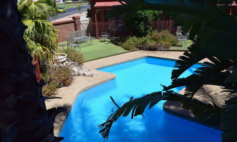 Early Australian Motor Inn - Surfers Paradise Gold Coast 2