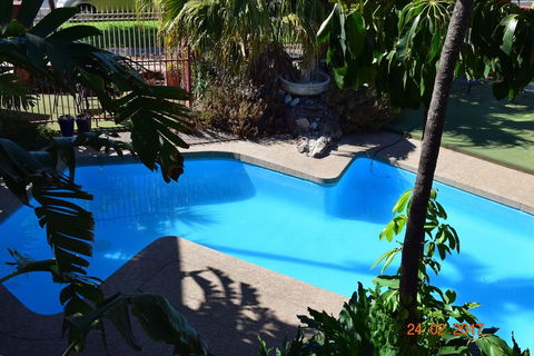 Early Australian Motor Inn - Surfers Paradise Gold Coast 1